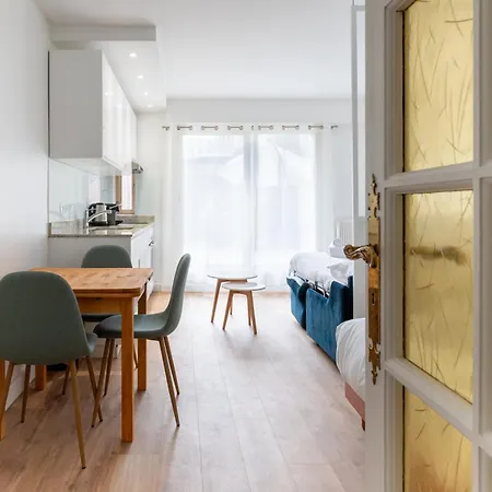 Stylish 1bd Flat With Patio Rue Des Petites Ecuries Apartman Párizs