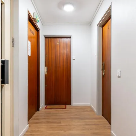 Stylish 1bd Flat With Patio Rue Des Petites Ecuries Apartman