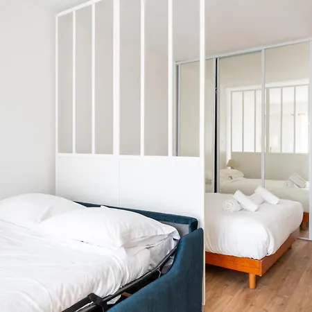 Stylish 1bd Flat With Patio Rue Des Petites Ecuries * Párizs